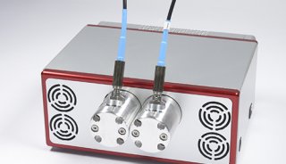 紧凑型 FTIR 用于光纤输出和输入操作