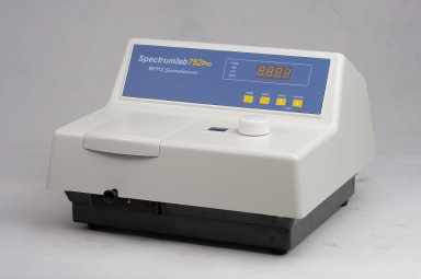 752Pro紫外棱光技术 竹炭对染料的吸附性能研究