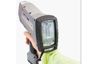 日立仪器 X-MET5000(手持式XRF元素分析仪)可在环境监测行业中用于测定土壤中的重金属含量